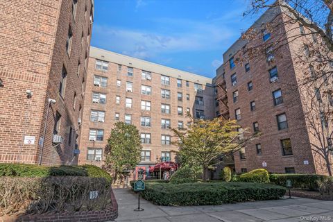 83-25 98 st Unit 4L, Woodhaven, NY 11421 - MLS#: 947598