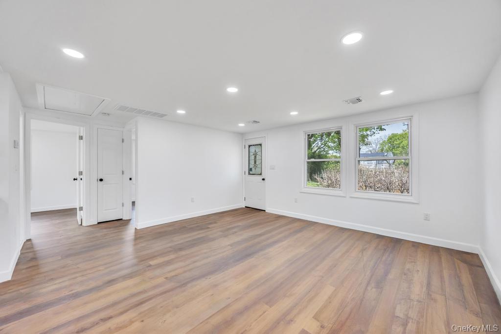 76 Commercial Boulevard