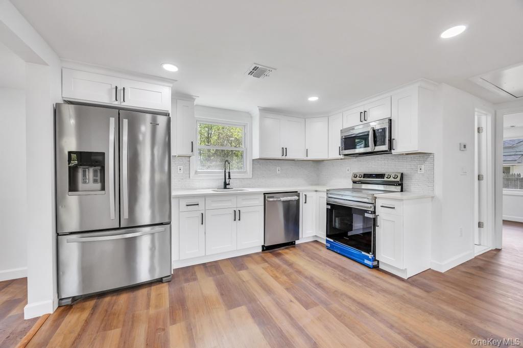 76 Commercial Boulevard