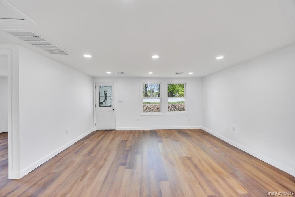 76 Commercial Boulevard