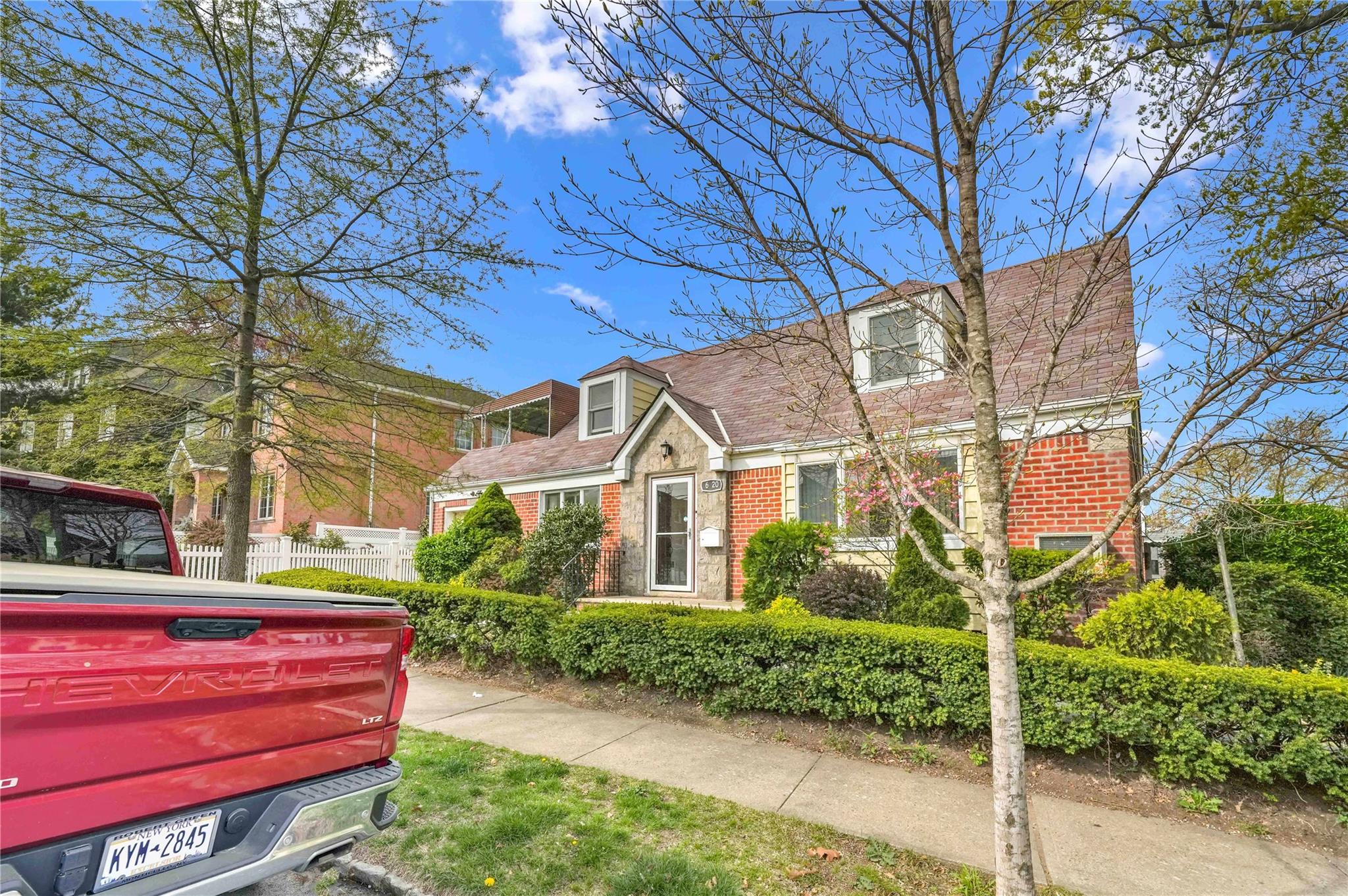 620 150th Street, Whitestone, New York image 3