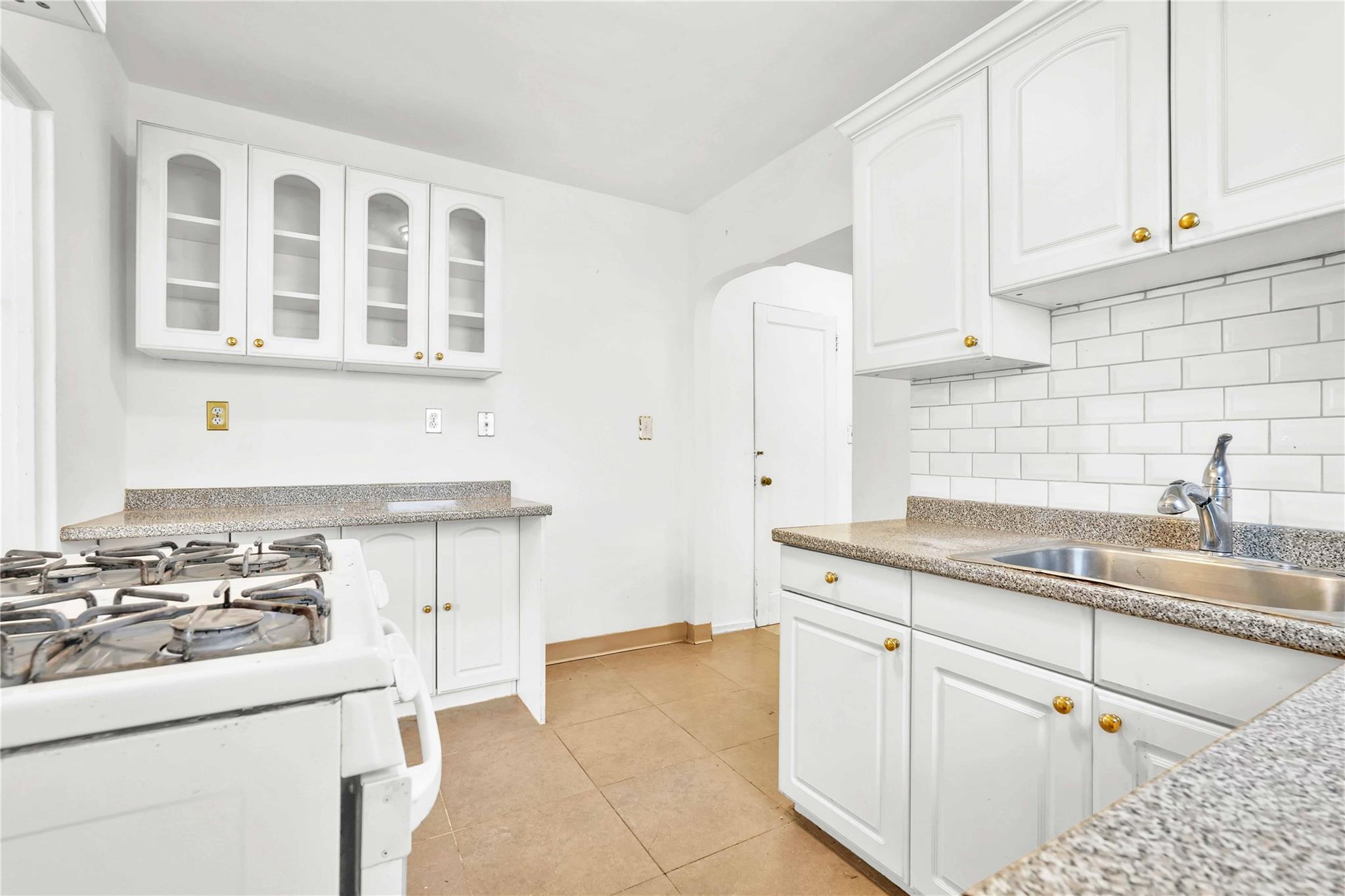 620 150th Street, Whitestone, New York image 10