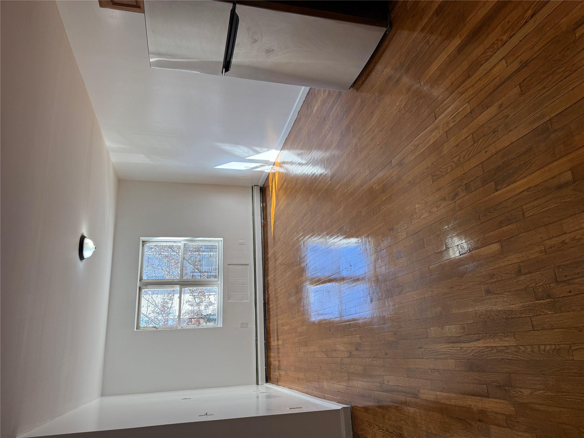 Rental Property at Taylor Avenue 2, Bronx, New York - Bedrooms: 3 
Bathrooms: 2  - $3,606 MO.