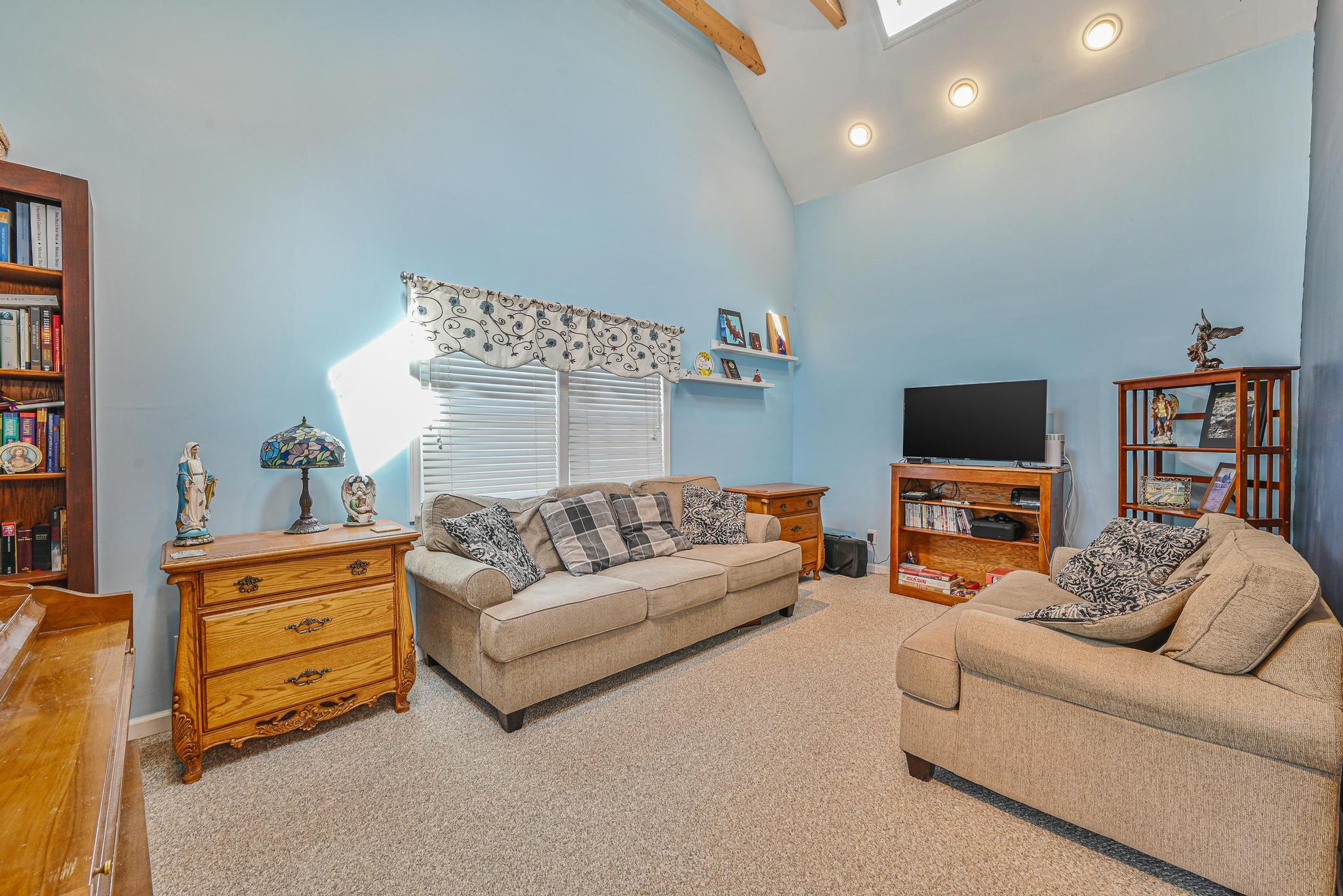 27 Elaine Dr, Sayville, New York image 4