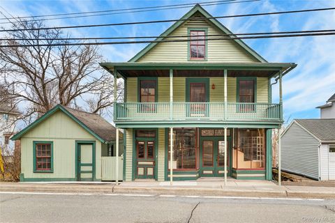 Homes For Sale - 412 N Liberty Drive<br/> Tomkins Cove, NY 10986