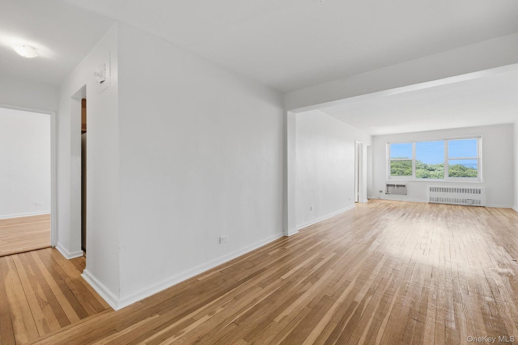 Photo of 2465 Palisade Avenue #8B, Bronx, NY 10463 (MLS # 1018012)