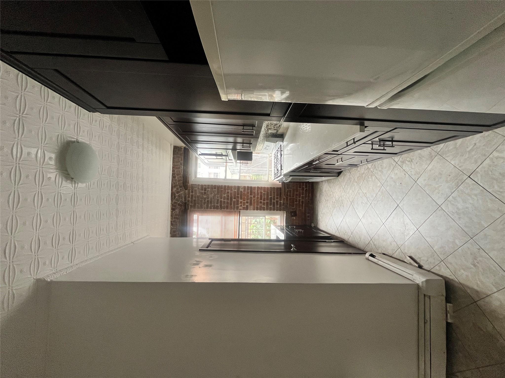 52 Main Street 3R