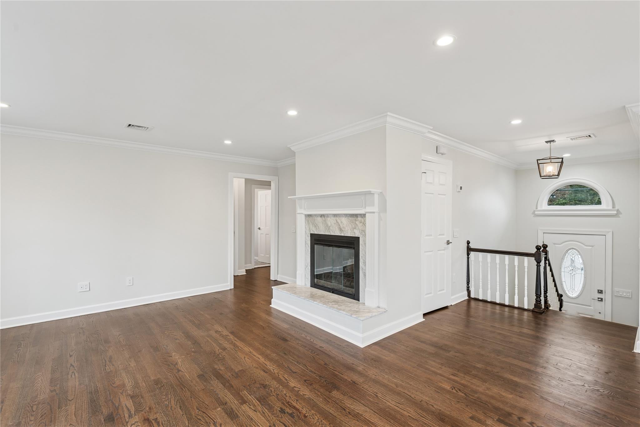315 Mckinley Terrace, Centerport, New York image 12