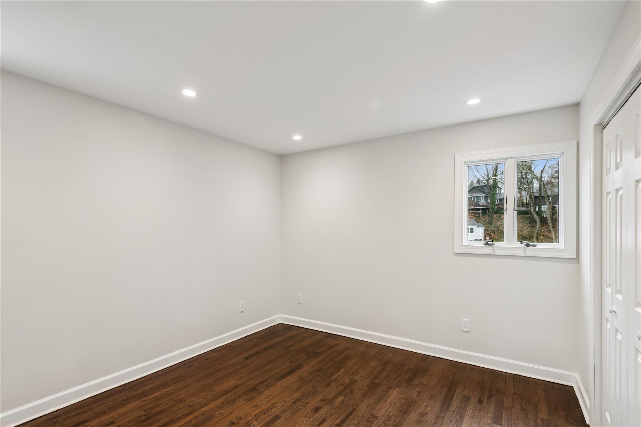 315 Mckinley Terrace, Centerport, New York image 16