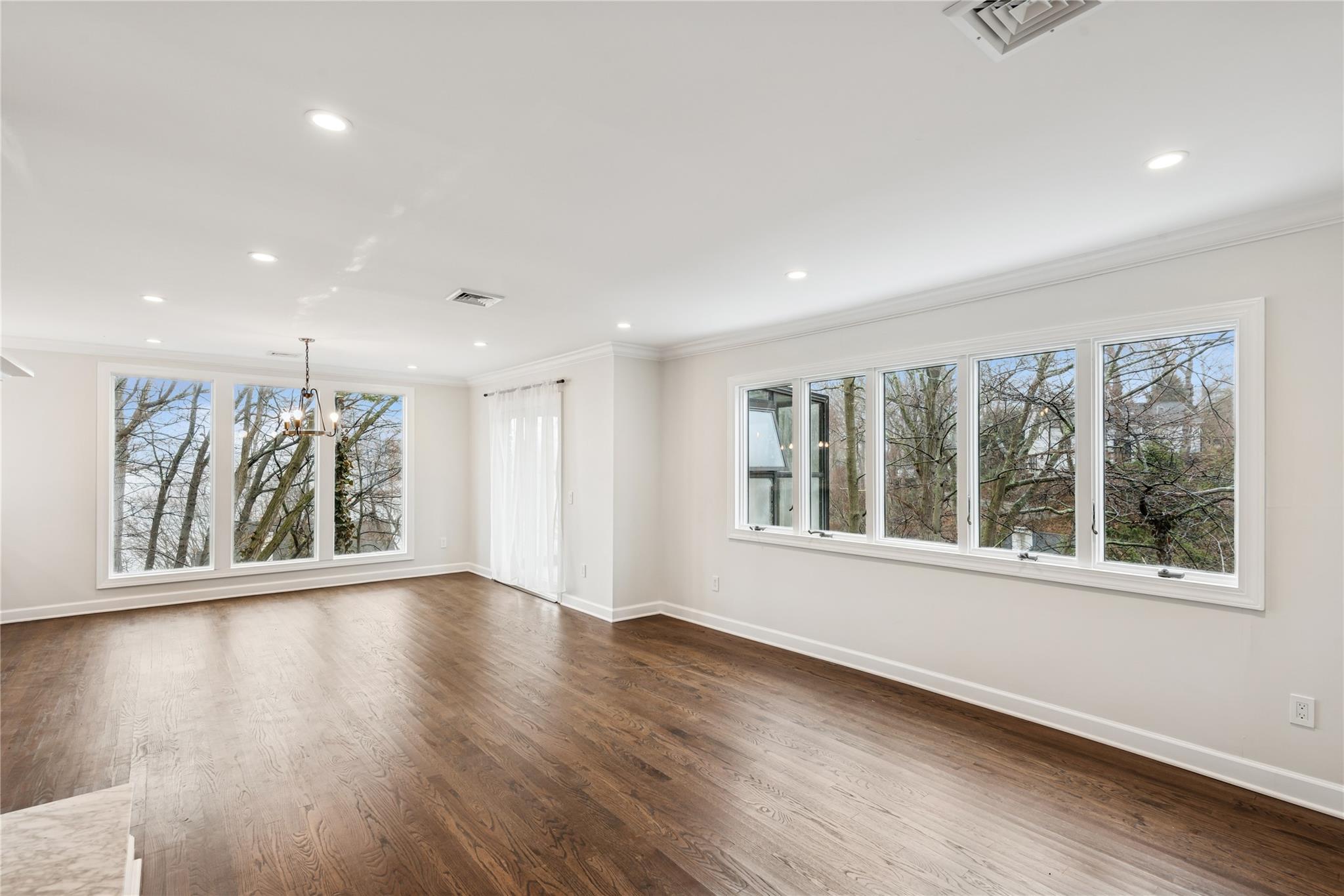 315 Mckinley Terrace, Centerport, New York image 14