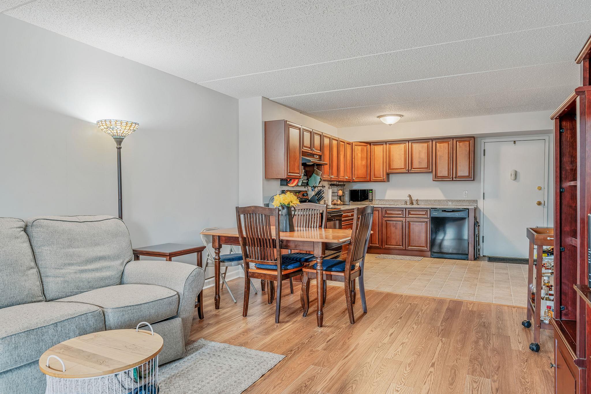 725 Miller Avenue 219