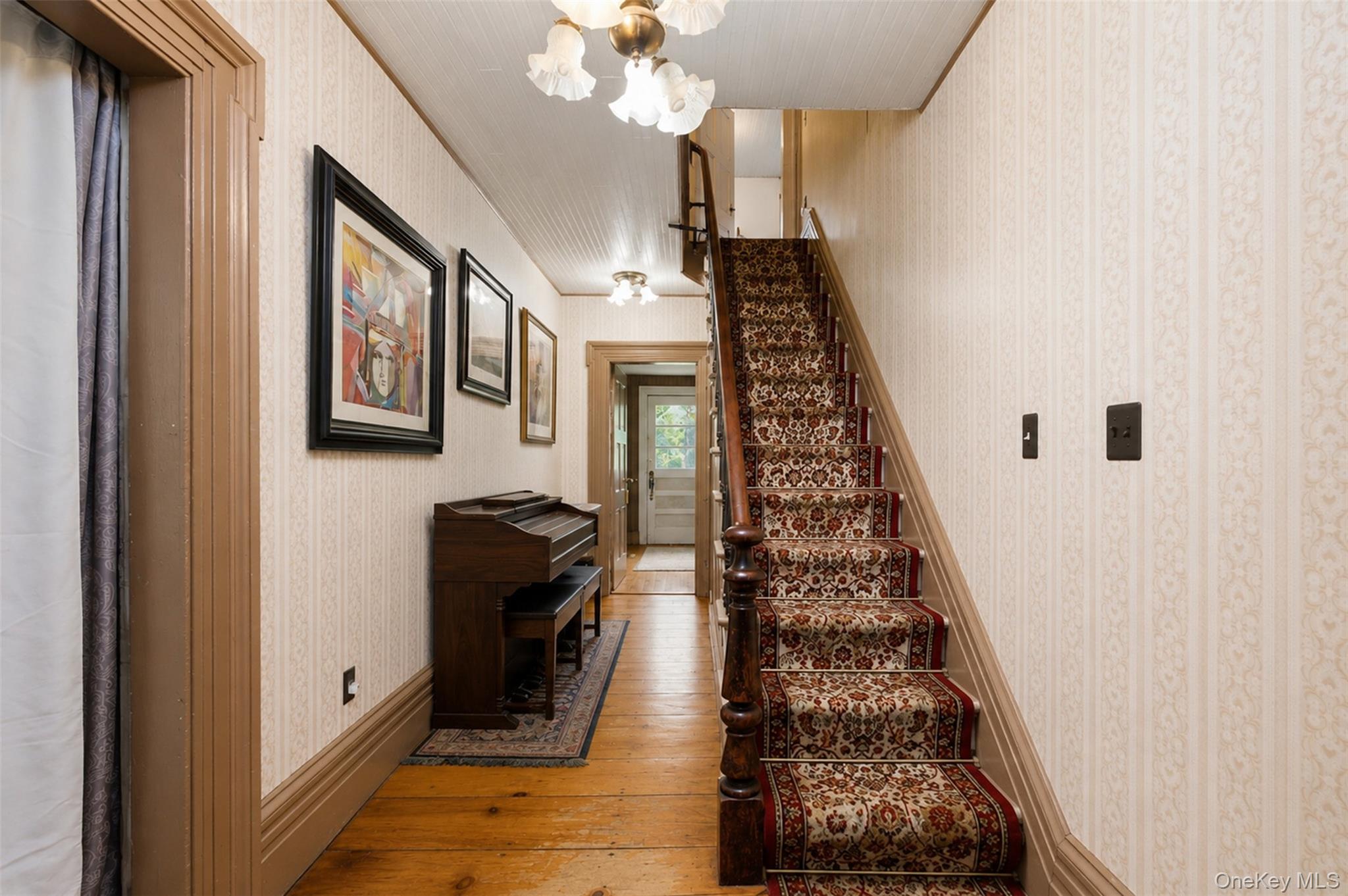 2 Highland Avenue