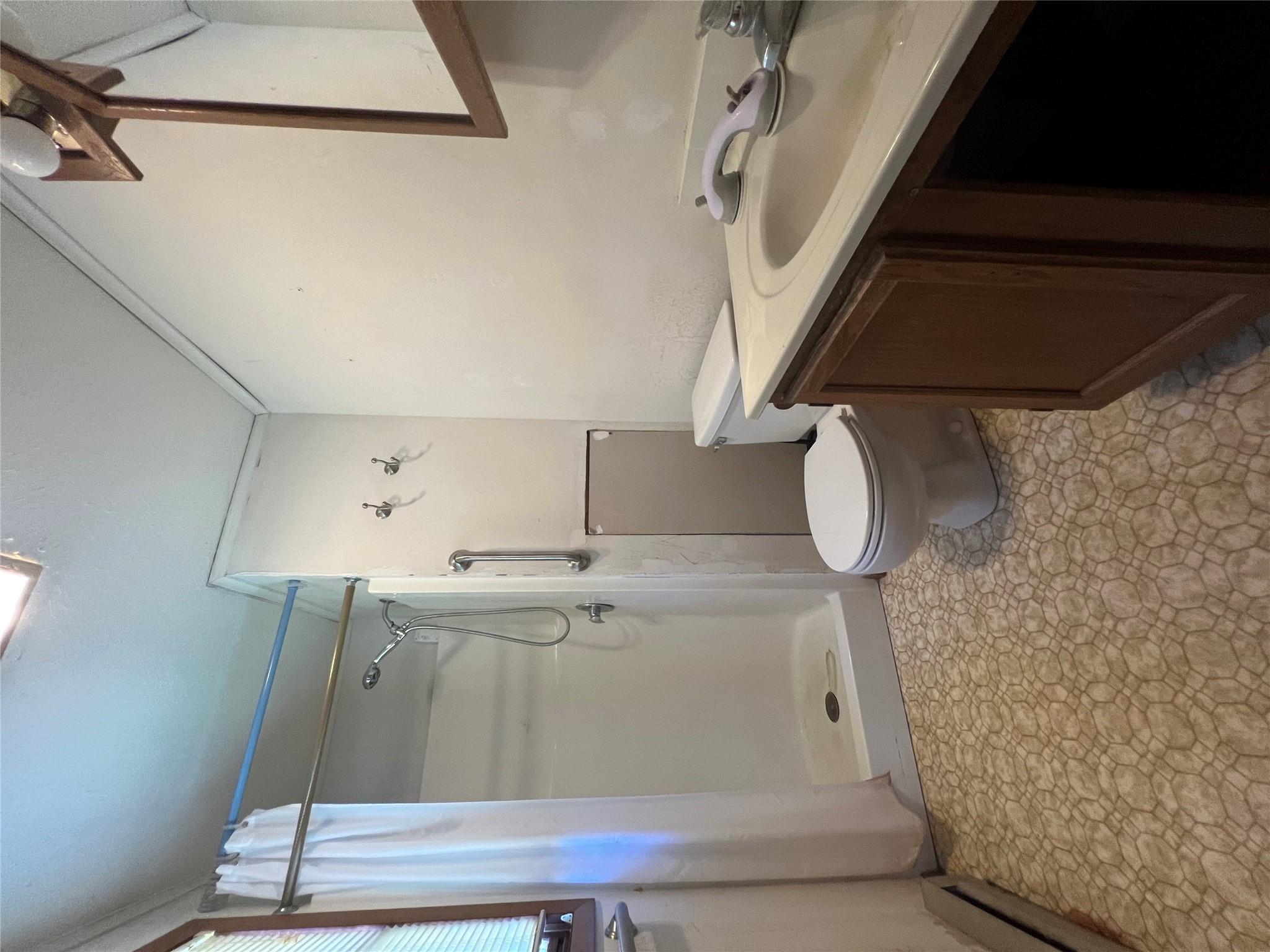 11 Keats Road, Middletown, New York image 9