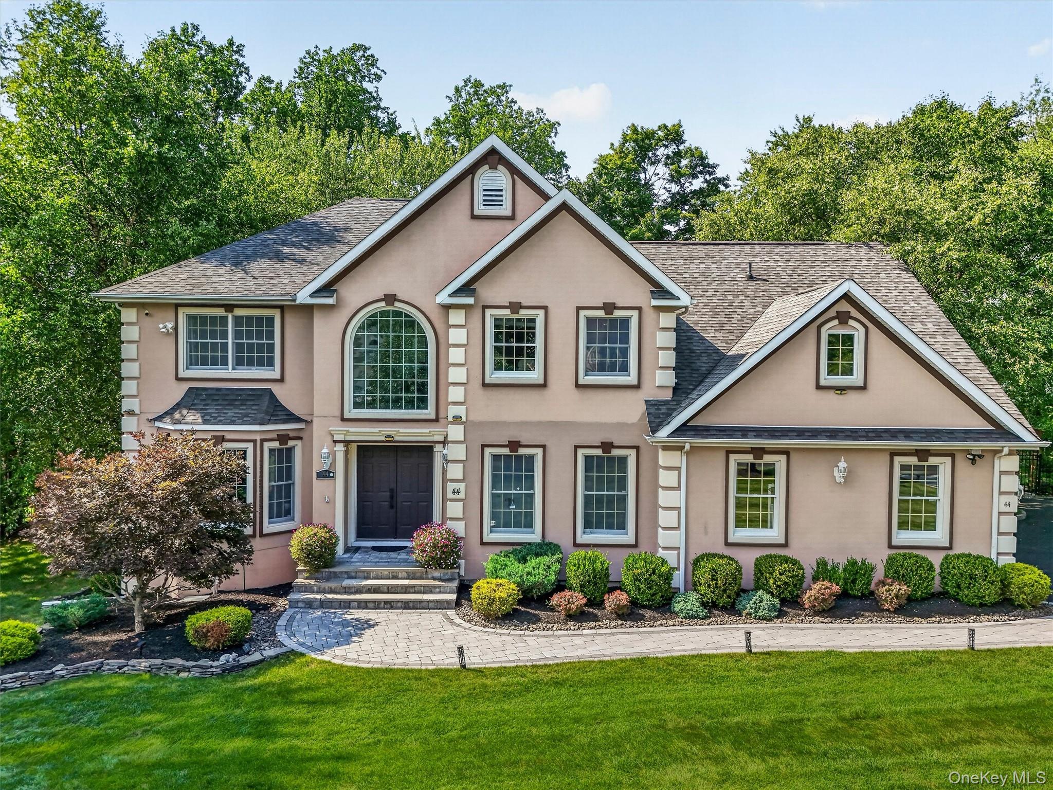 44 Greenwich Avenue