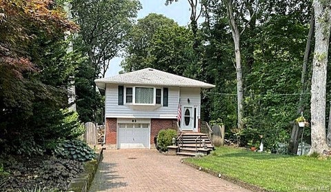 Photo of 82 Sheppard Lane, Nesconset, NY 11767 (MLS # 1025884)
