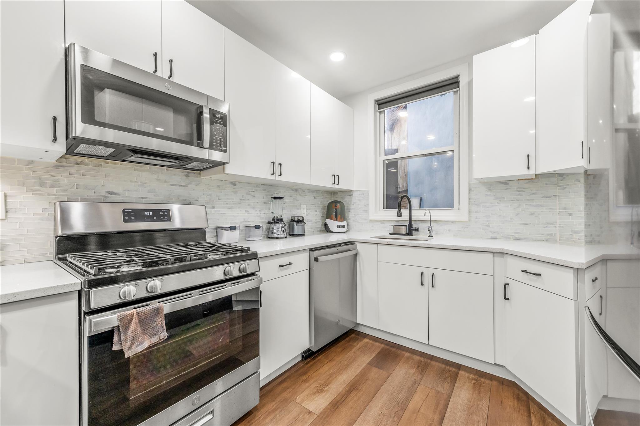 61-29 Cooper Ave Ave, Ridgewood, New York image 7