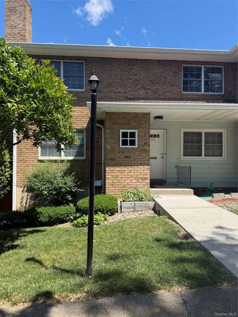Homes For Sale - 1840 Crompond Road #7D4<br/> Westchester County, Peekskill, NY 10566