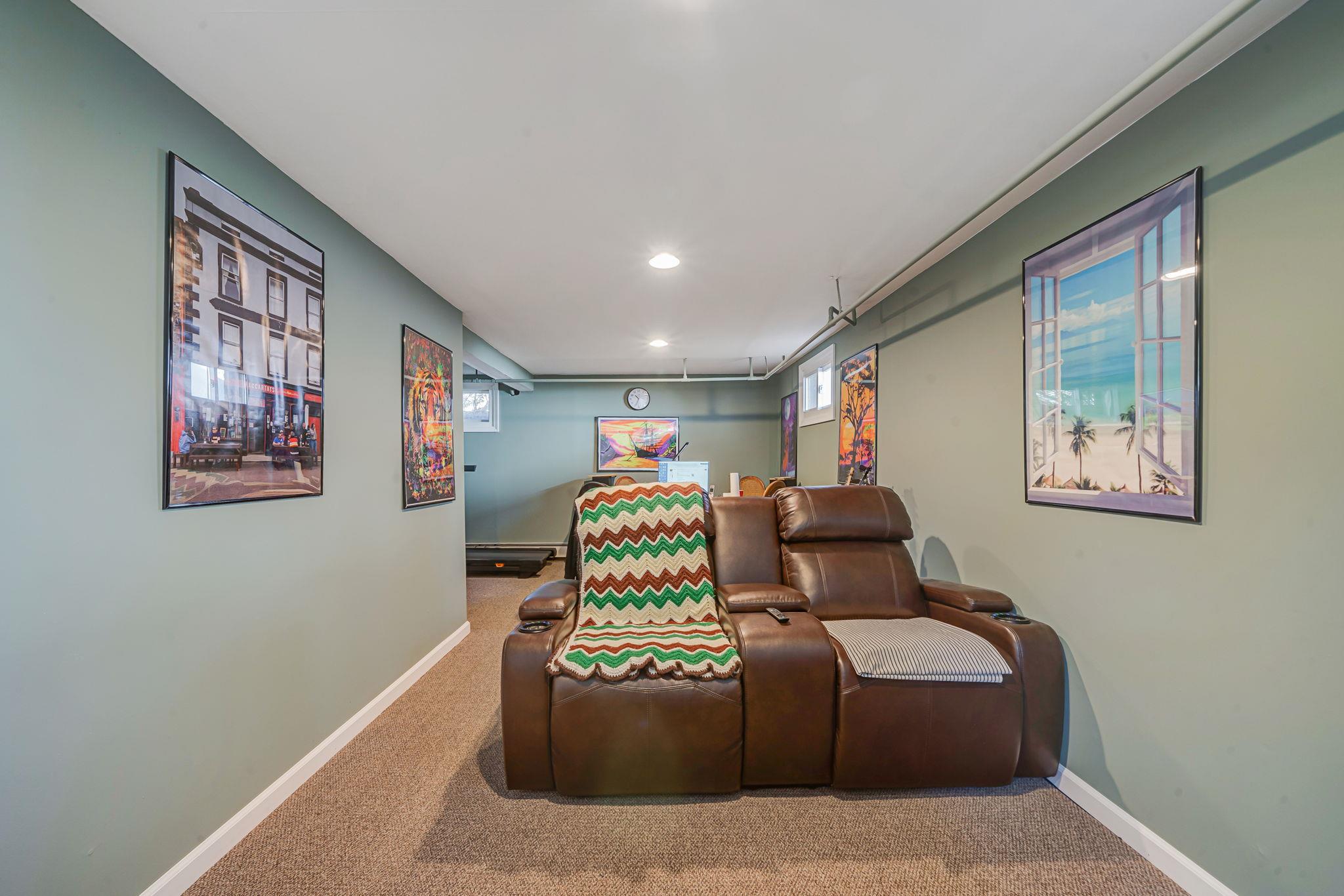 4 Lakeside Drive, Middle Island, New York image 31