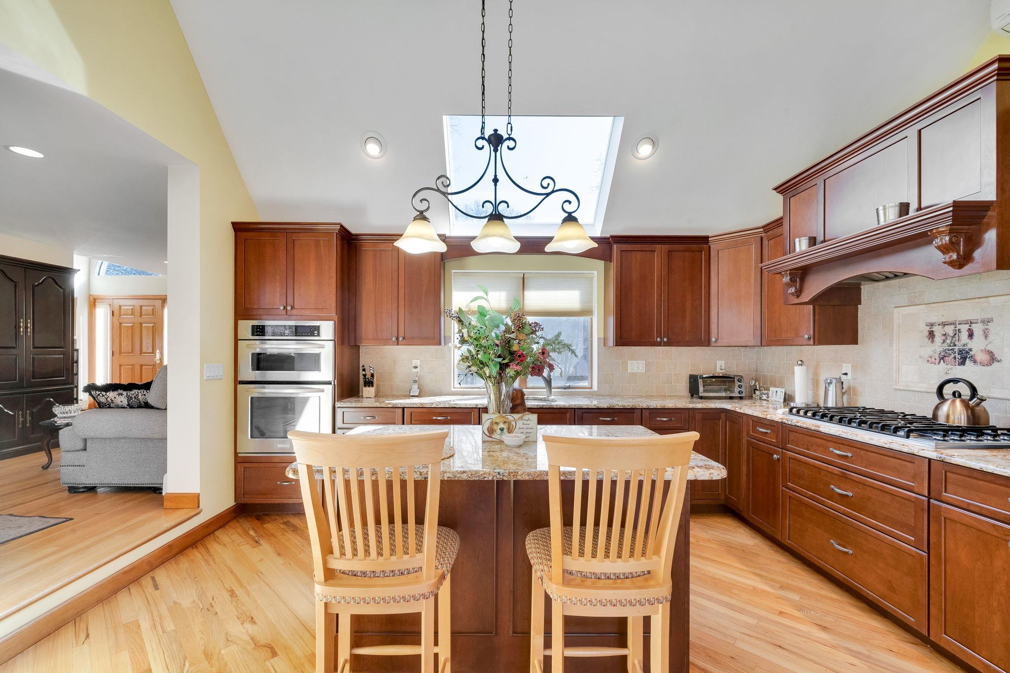 4 Lakeside Drive, Middle Island, New York image 13