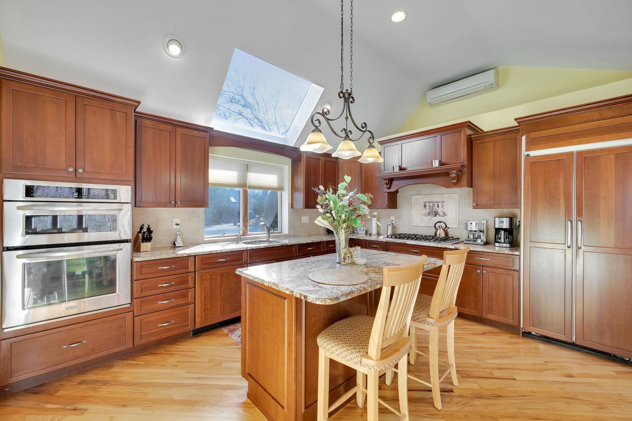 4 Lakeside Drive, Middle Island, New York image 10