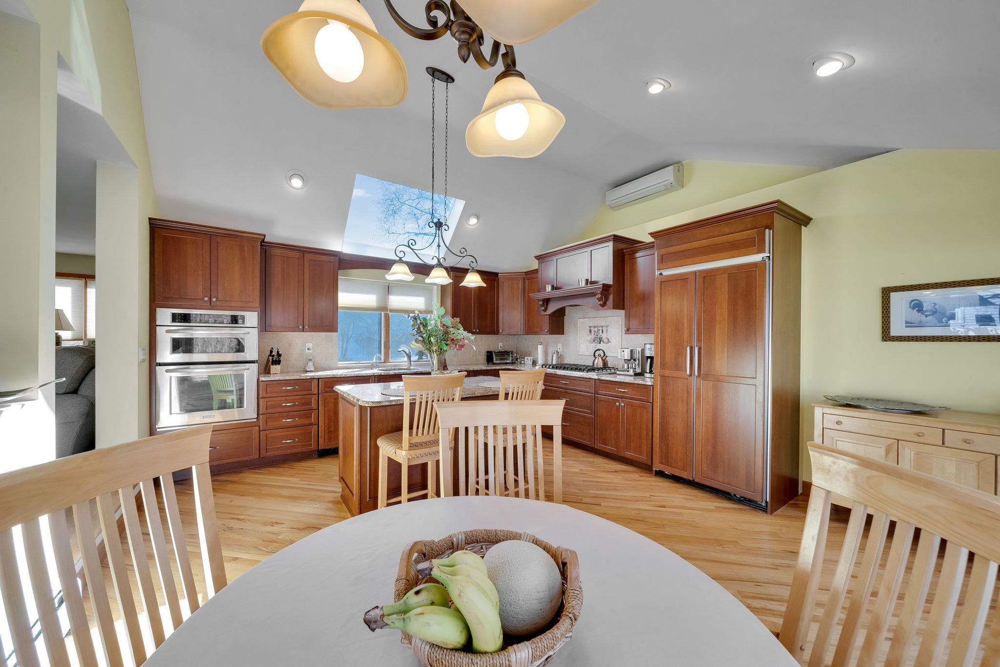 4 Lakeside Drive, Middle Island, New York image 14