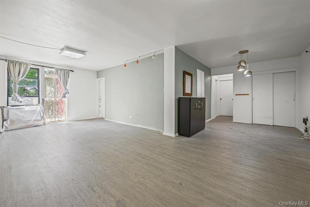141-05 Northern Boulevard 7G
