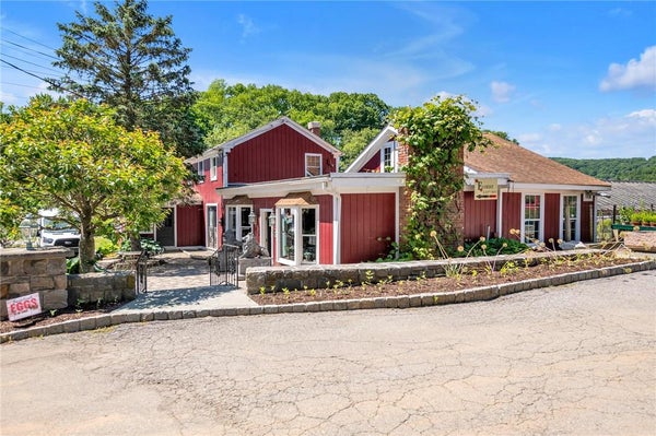 178 CHARLES COLMAN BLVD, PAWLING, NY 12564 - Image 48b4eaf570978eee90dc828c496b896a/428086027