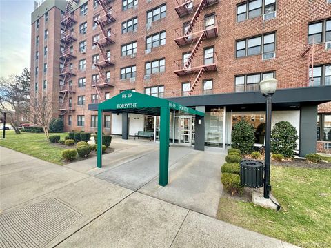84-09 155th Avenue 3H Howard Beach NY 11414