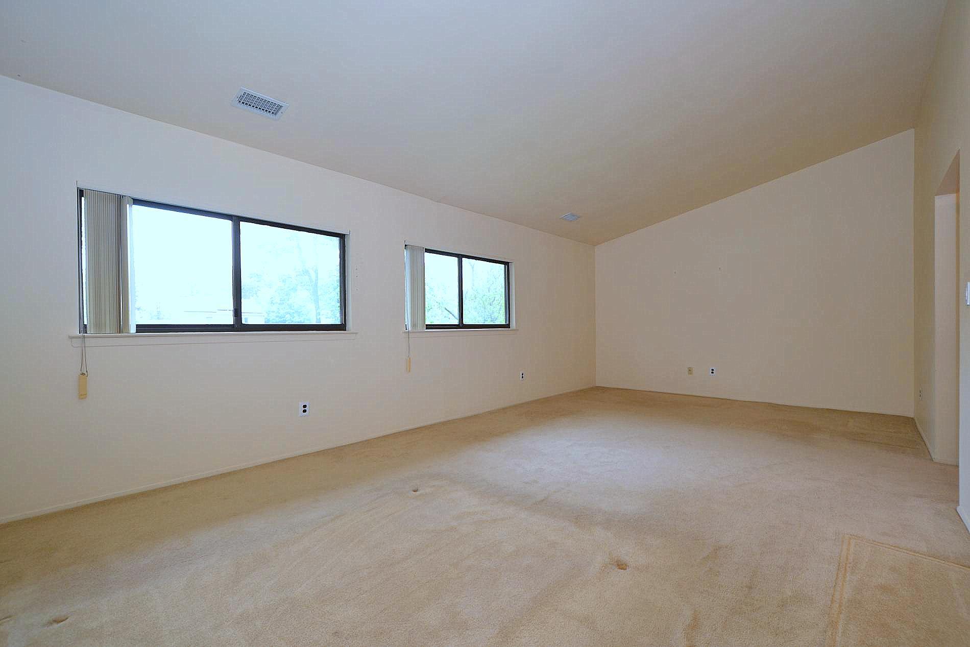 63 N Northgate Circle, Melville, Florida image 11