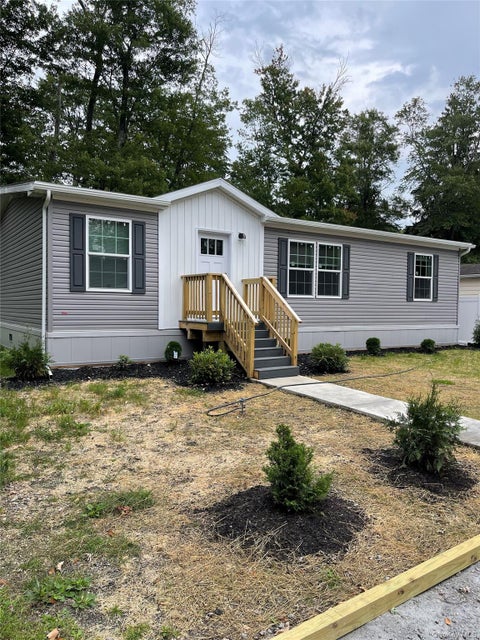 Mobile Home For Sale - 9 Odell Ln<br/> Pleasant Valley, NY 12569