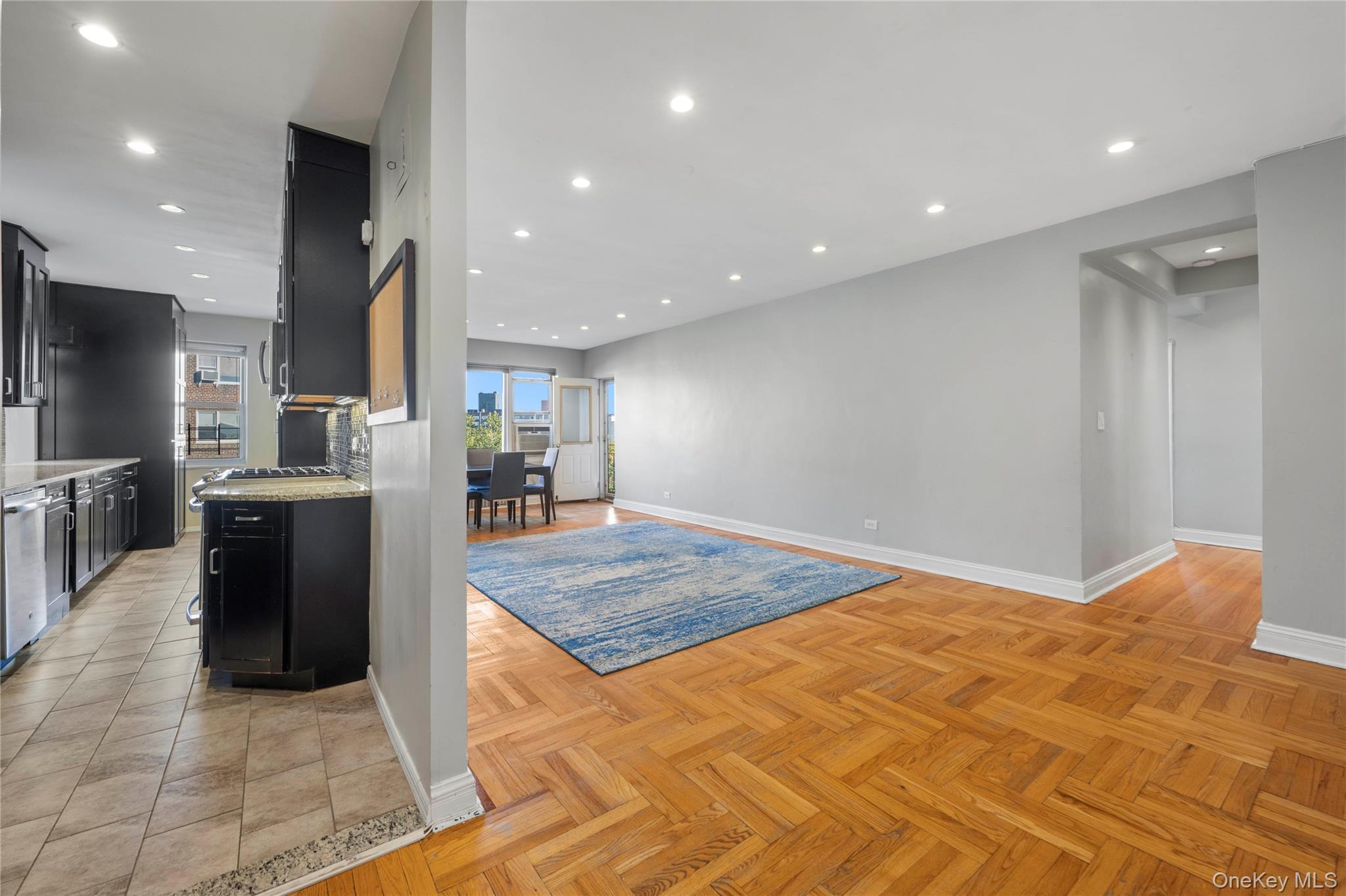 3750 Hudson Manor Terrace 5CW