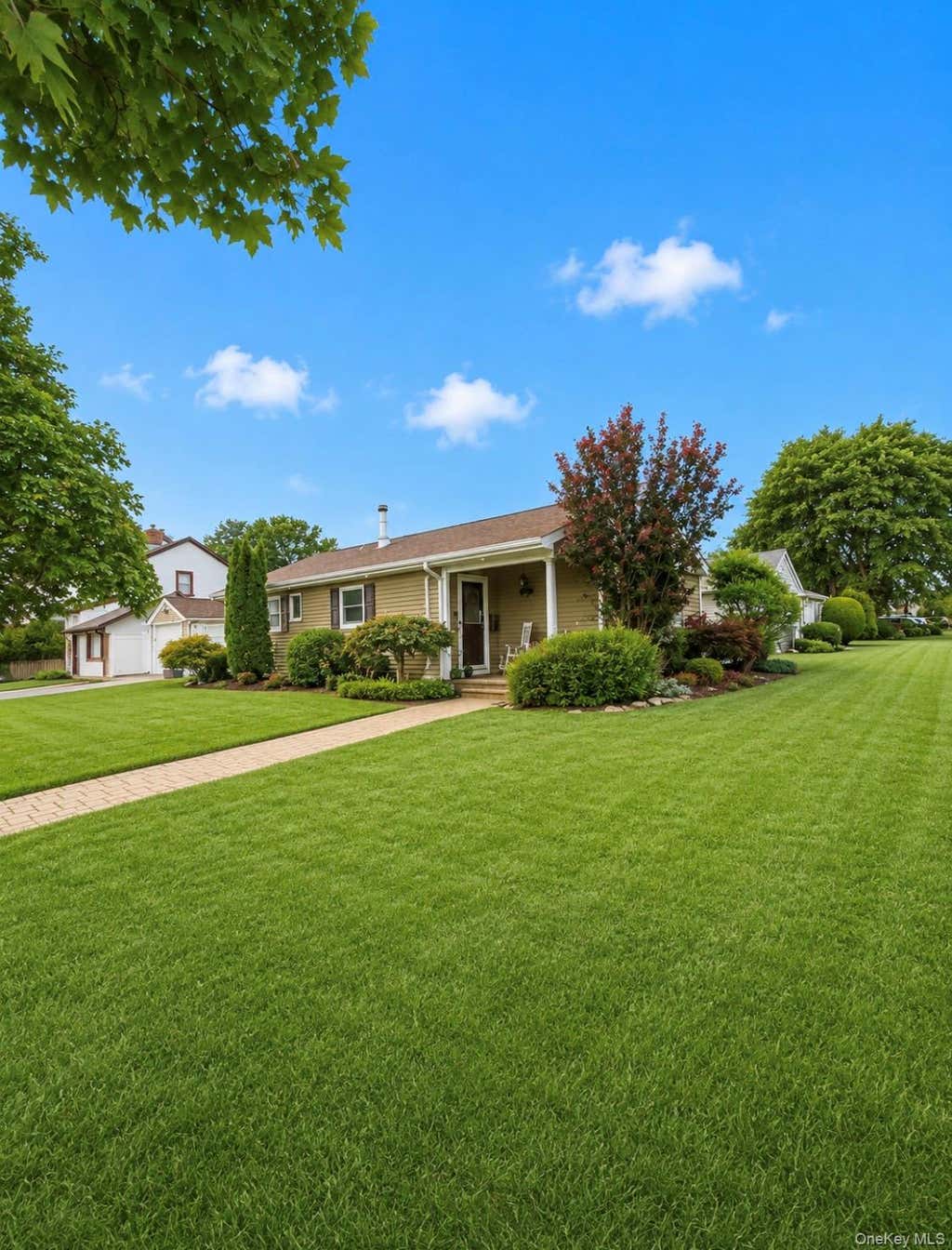 Photo of 2426 Freeport Street, Wantagh, NY 11793 (MLS # 1043629)