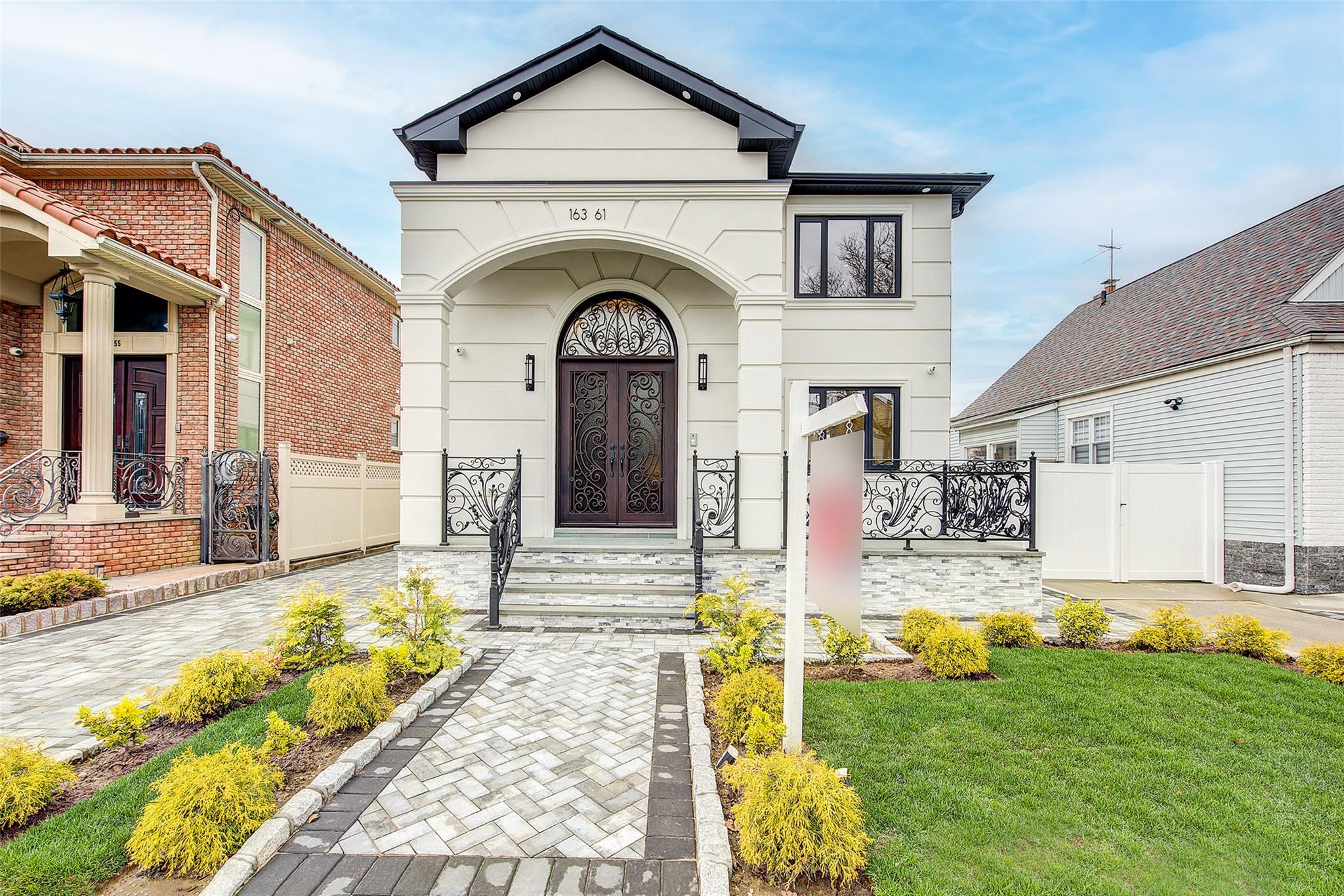 163-61 20th Ave Ave, Whitestone, New York image 2