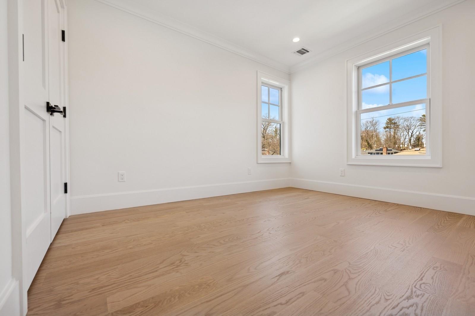 72 Gilmar Lane, Roslyn Heights, New York image 30