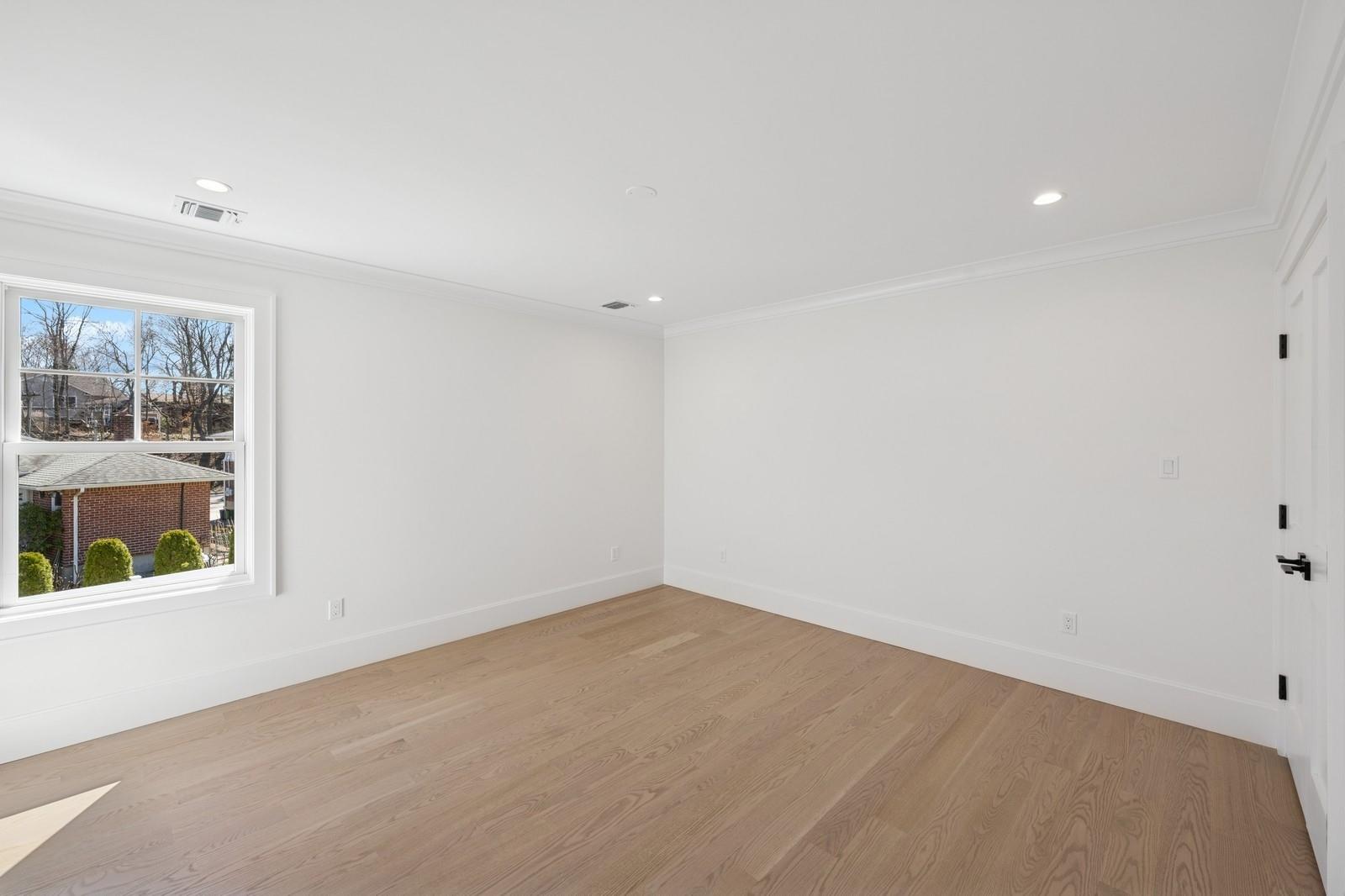 72 Gilmar Lane, Roslyn Heights, New York image 31