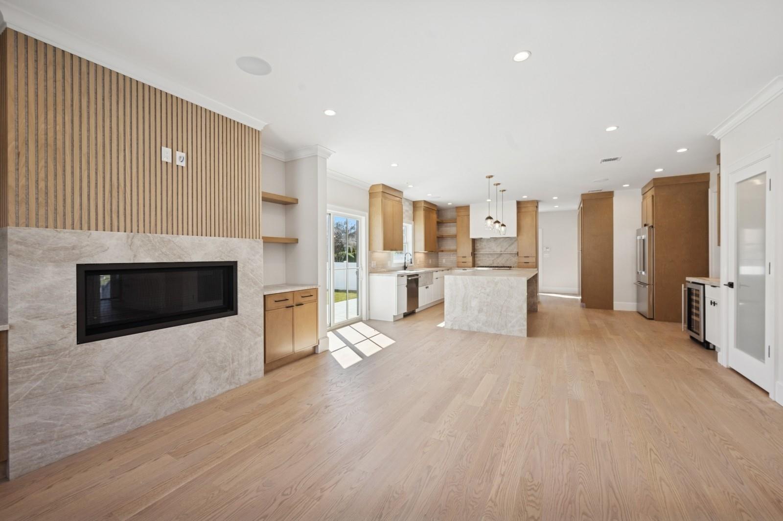72 Gilmar Lane, Roslyn Heights, New York image 8
