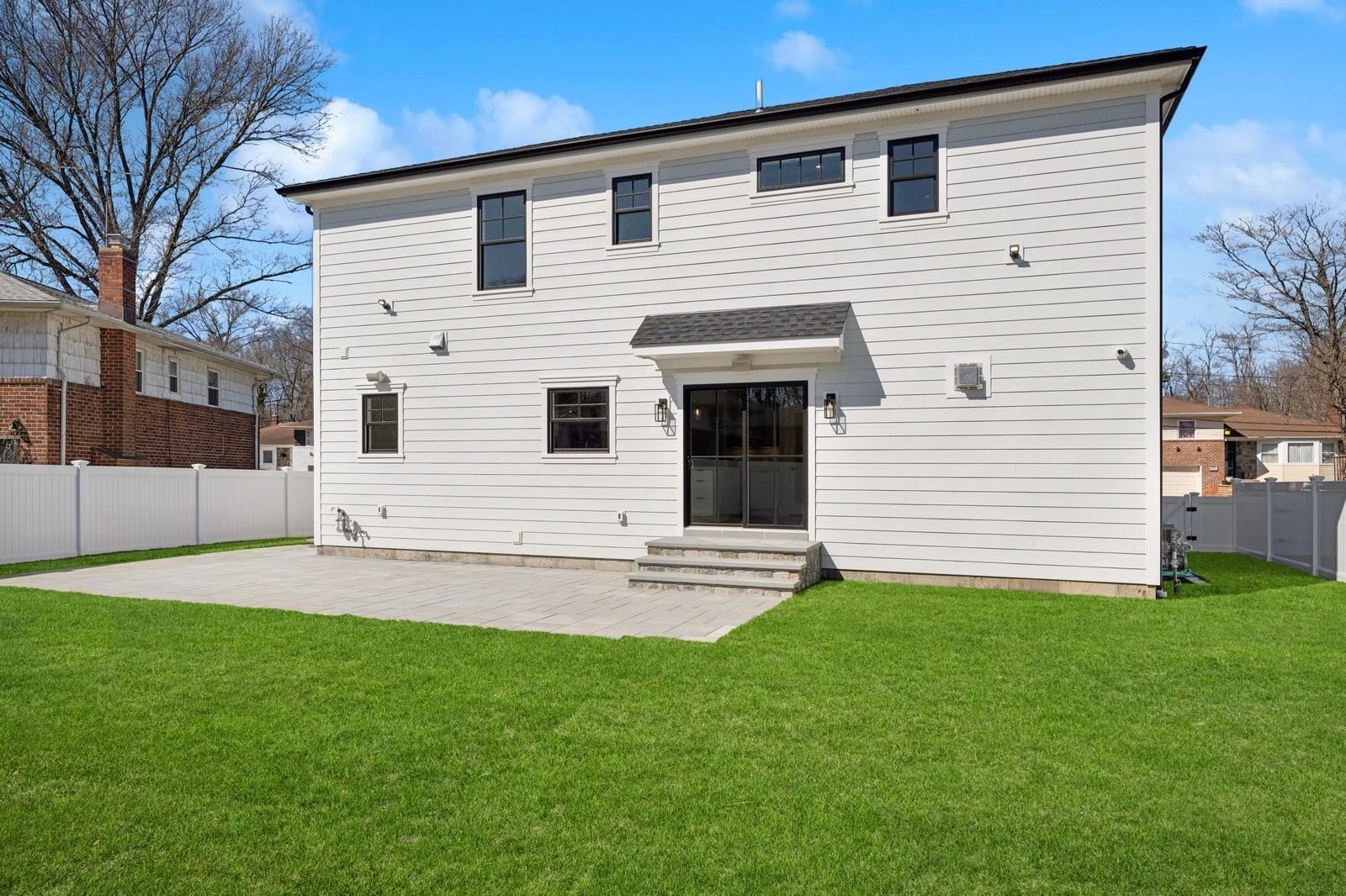 72 Gilmar Lane, Roslyn Heights, New York image 42