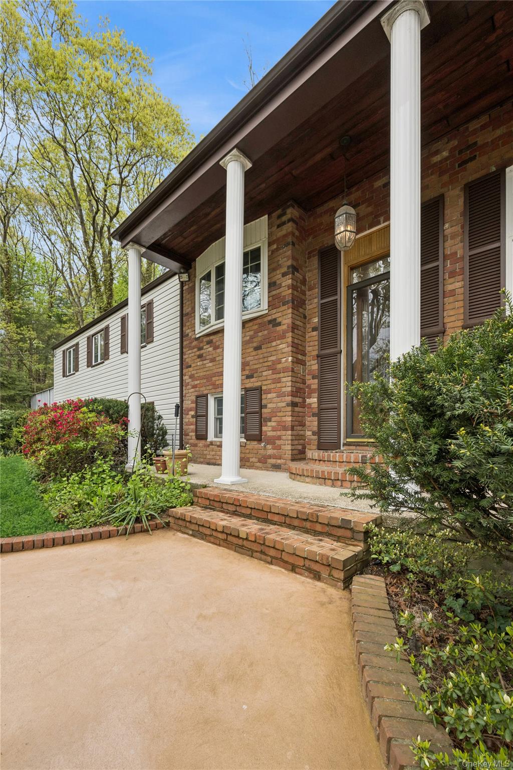 23 Colonial Drive