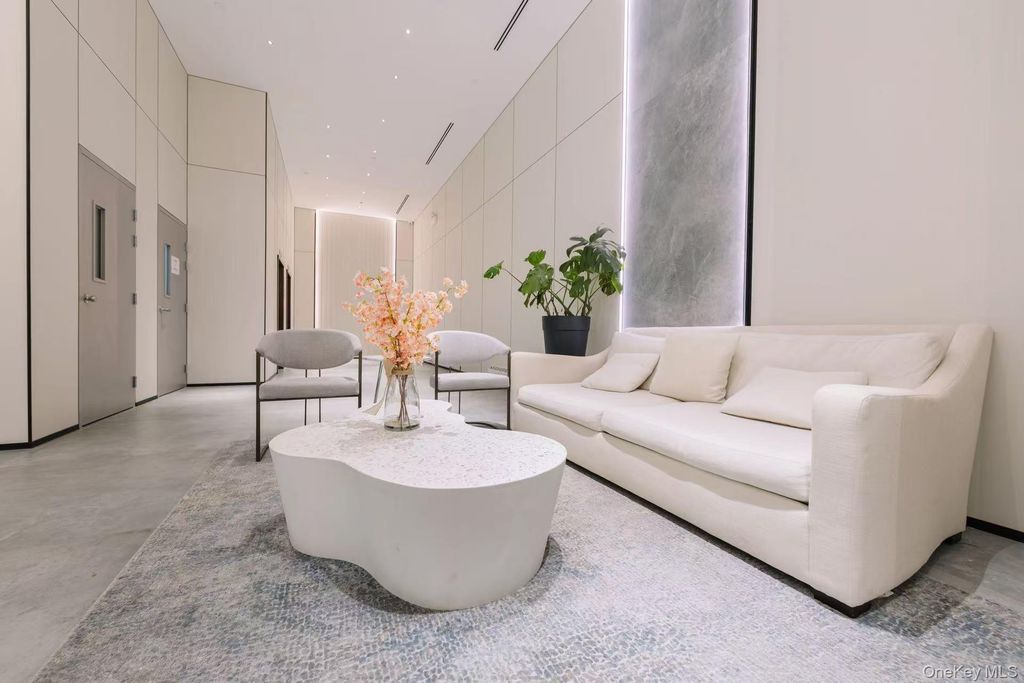 Photo of 144-49 Northern Boulevard #226, Flushing, NY 11354 (MLS # 1009258)