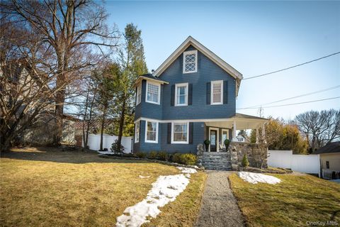 Homes For Sale - 44 Merrit Avenue<br/> Millbrook, NY 12545