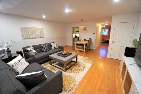 Condo For Rent - 60 Park Drive<br/> Westchester County, Mount Kisco, NY 10549
