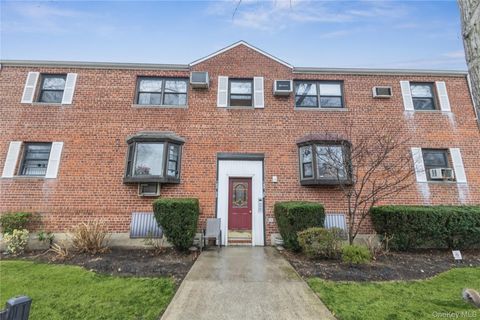 155-30 86th Street 30 Howard Beach NY 11414