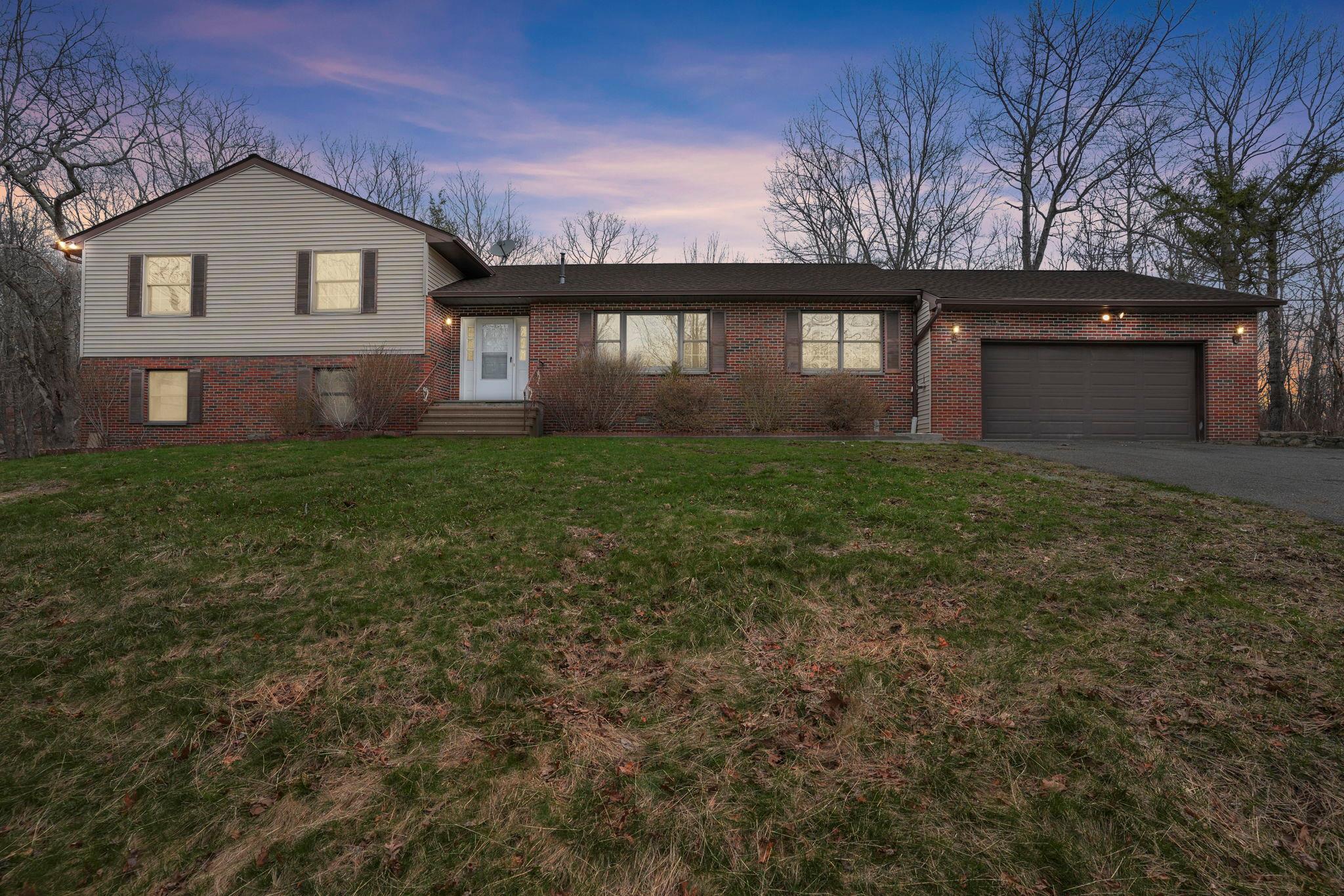 62 Miller Hill Woods Court, Carmel, New York image 1