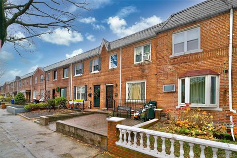 19-22 81 Street East Elmhurst NY 11370