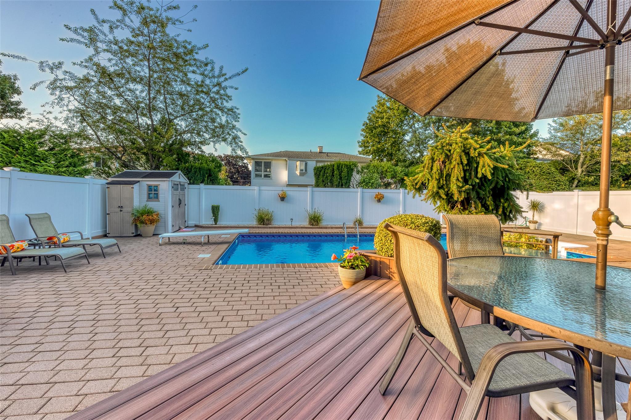 2957 Hampton Court, Wantagh, New York image 41