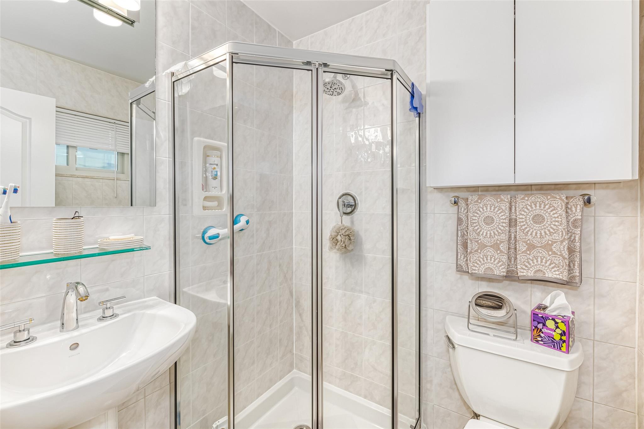 2957 Hampton Court, Wantagh, New York image 22