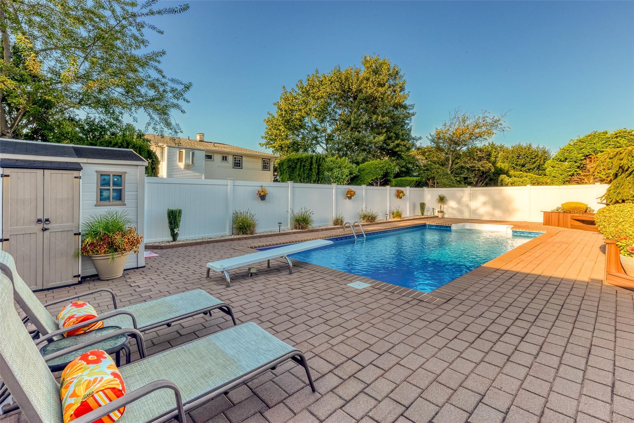 2957 Hampton Court, Wantagh, New York image 39