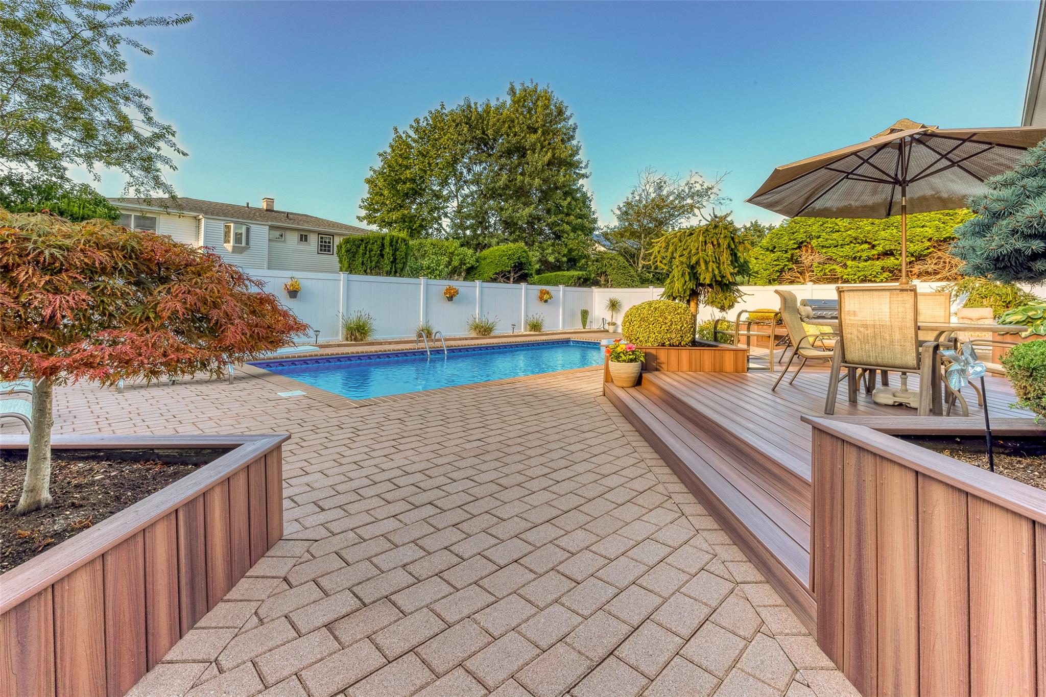 2957 Hampton Court, Wantagh, New York image 42