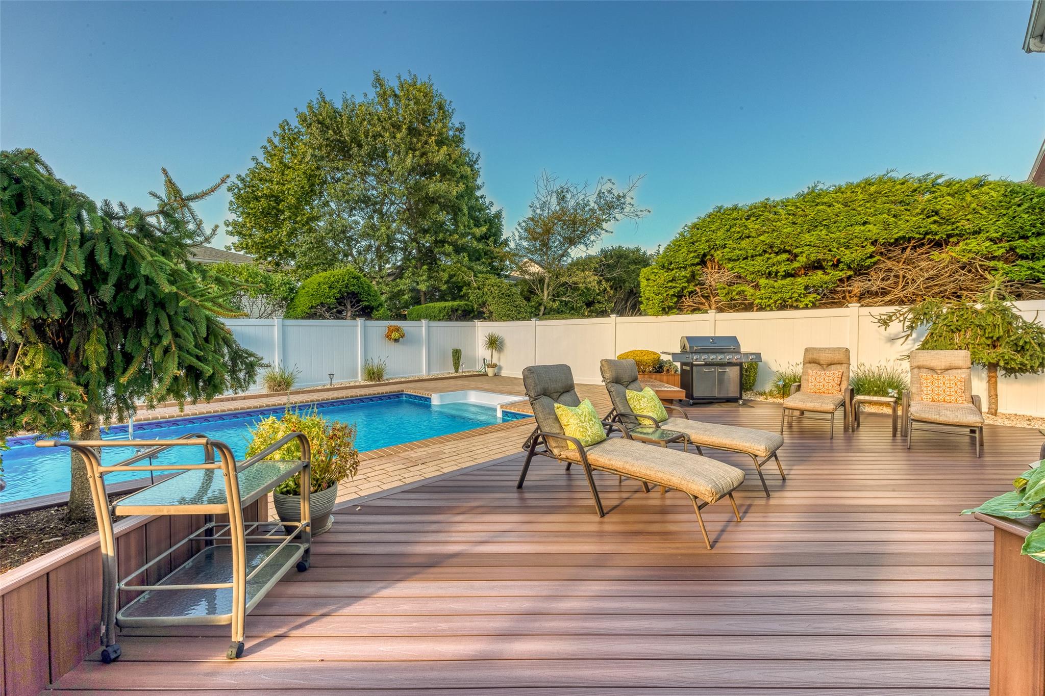 2957 Hampton Court, Wantagh, New York image 43