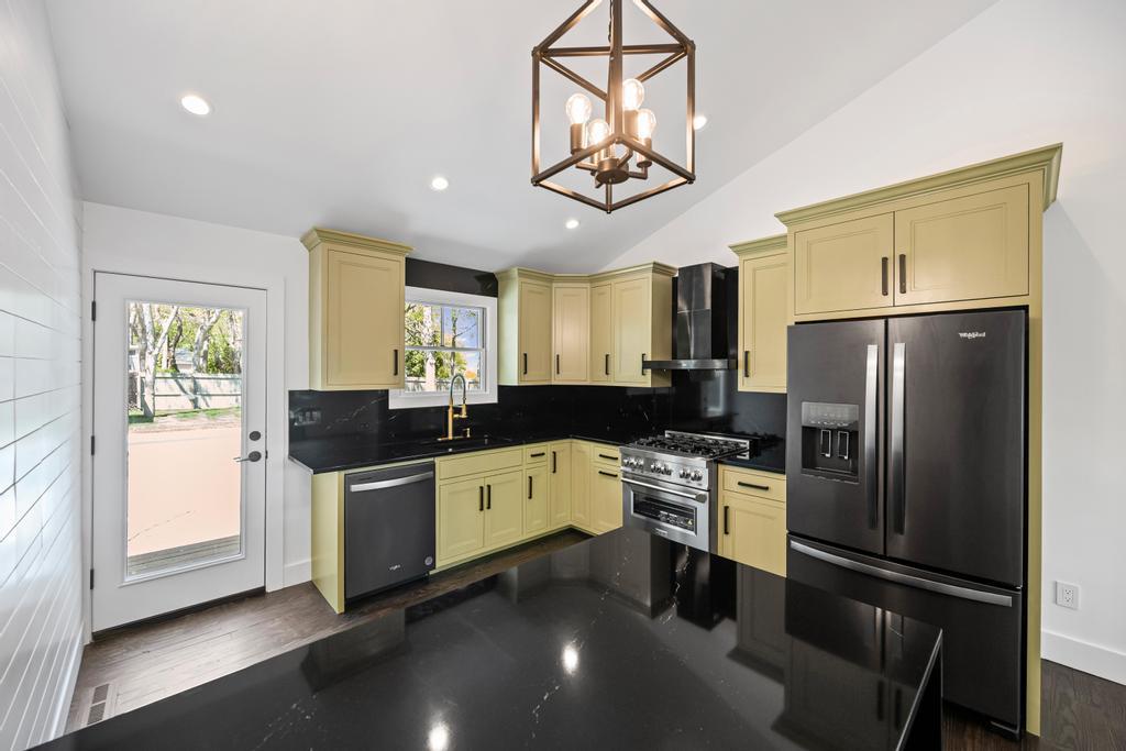 10 Shinnecock Lane, Hampton Bays, New York image 10